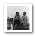Maria Adelaide Menezes Martins e amiga